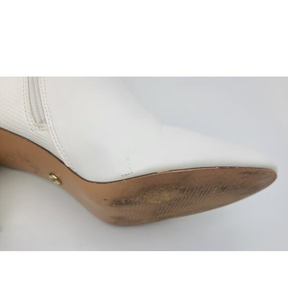 XOXO Womens 6.5M White Mixed Media Gold Heel Kahana Toe Block Heel Booties - Picture 9 of 10